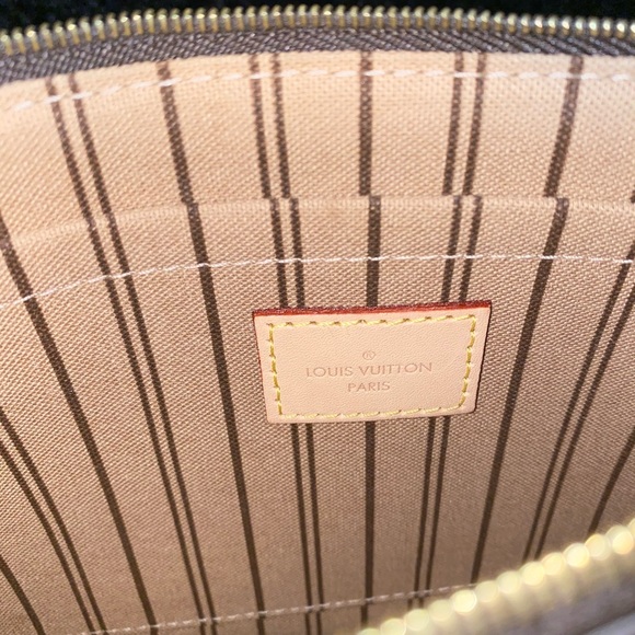 Louis Vuitton Monogram Neverfull MM GM Pochette - Picture 7 of 8